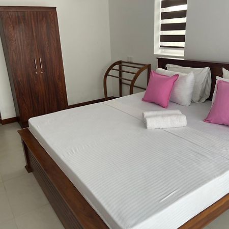 Silina Airport Transit Hotel & Residence Katunayaka Dış mekan fotoğraf