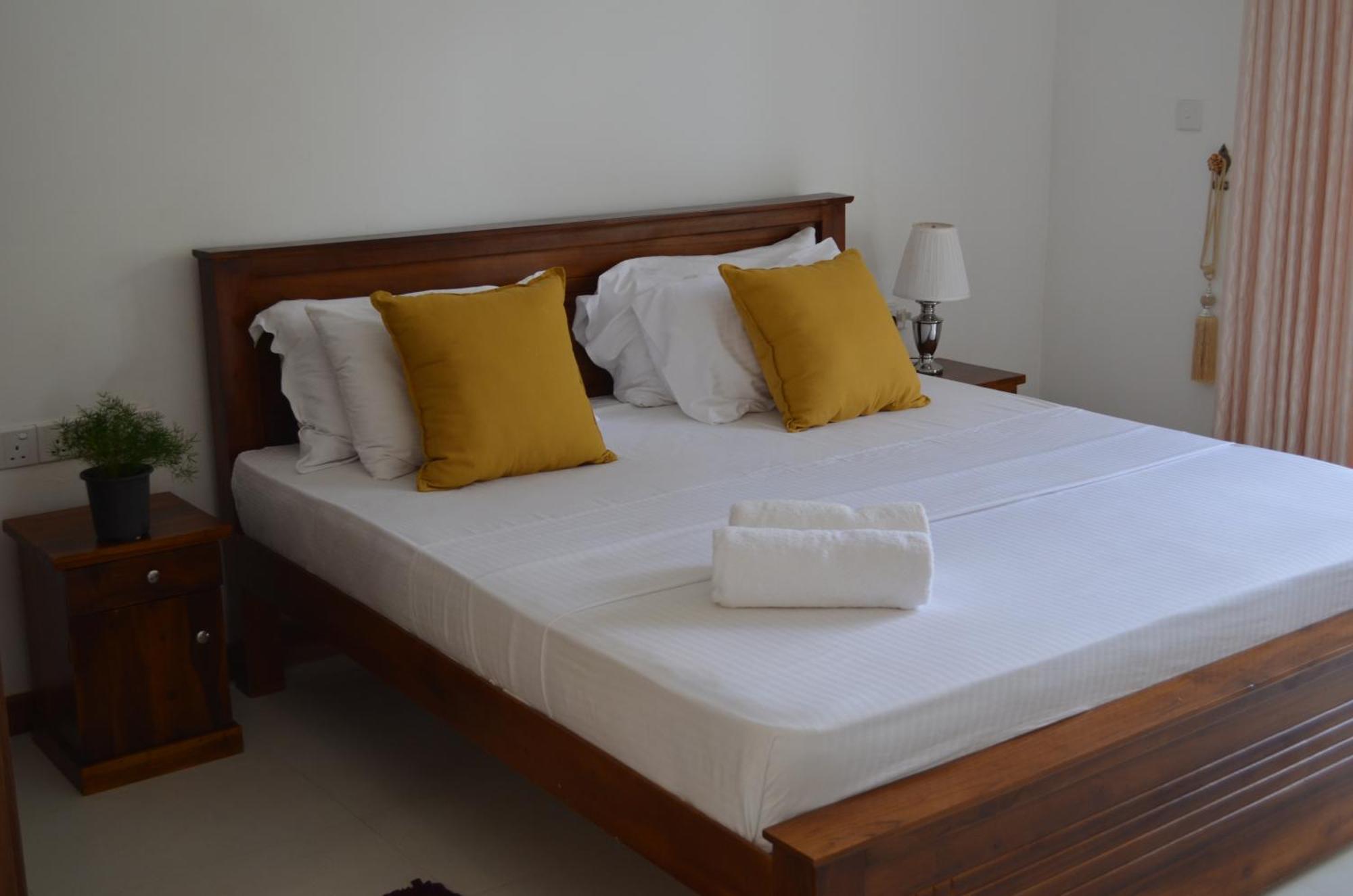 Silina Airport Transit Hotel & Residence Katunayaka Dış mekan fotoğraf