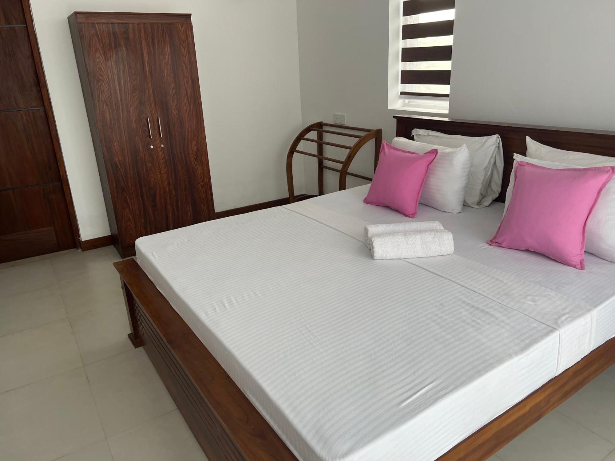 Silina Airport Transit Hotel & Residence Katunayaka Dış mekan fotoğraf
